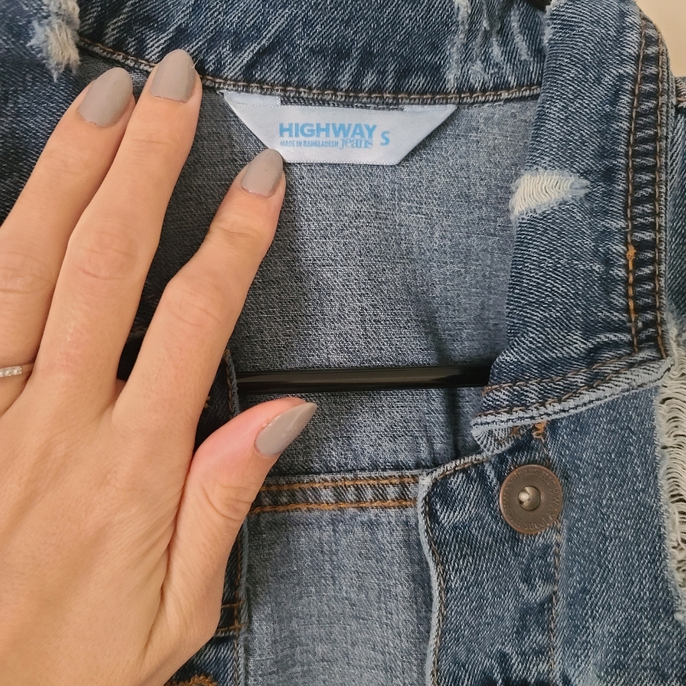jacket - Picture 3 of 4
